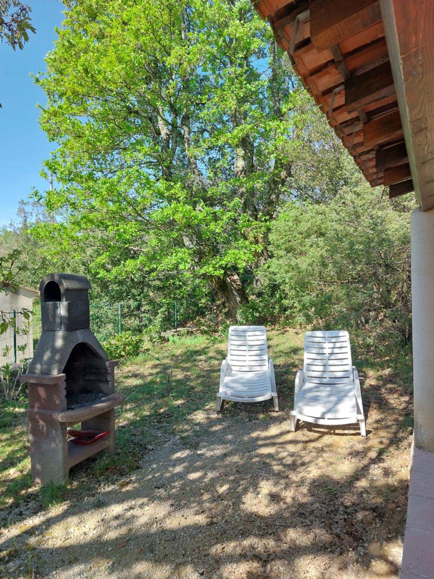 Village De Gites La Fontinelle Bessas 外观 照片